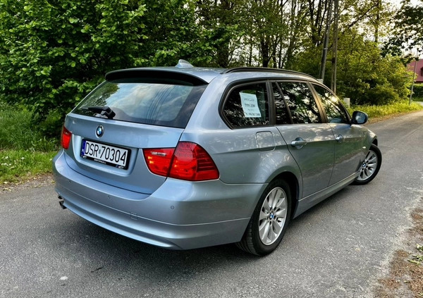 BMW Seria 3 cena 28900 przebieg: 242000, rok produkcji 2011 z Elbląg małe 106